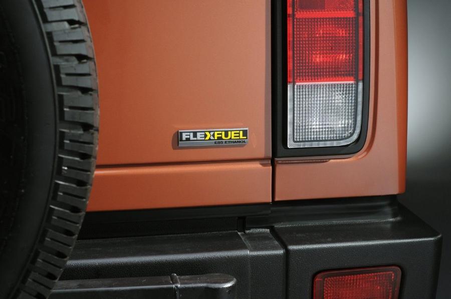  Hummer H2 Black Chrome Limited Edition 2009 года  (фото 2 из 10)